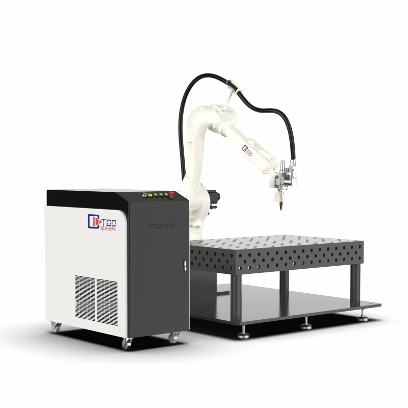 平臺(tái)激光焊接機(jī)器人 平臺(tái)激光焊接機(jī)器人